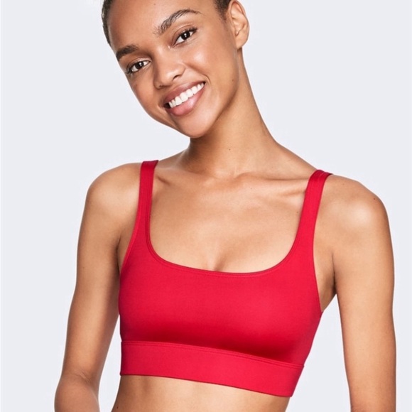 VS PINK | Ultimate Unlined Scoop Sports Bra in Red Size Medium - Picture 1 of 5